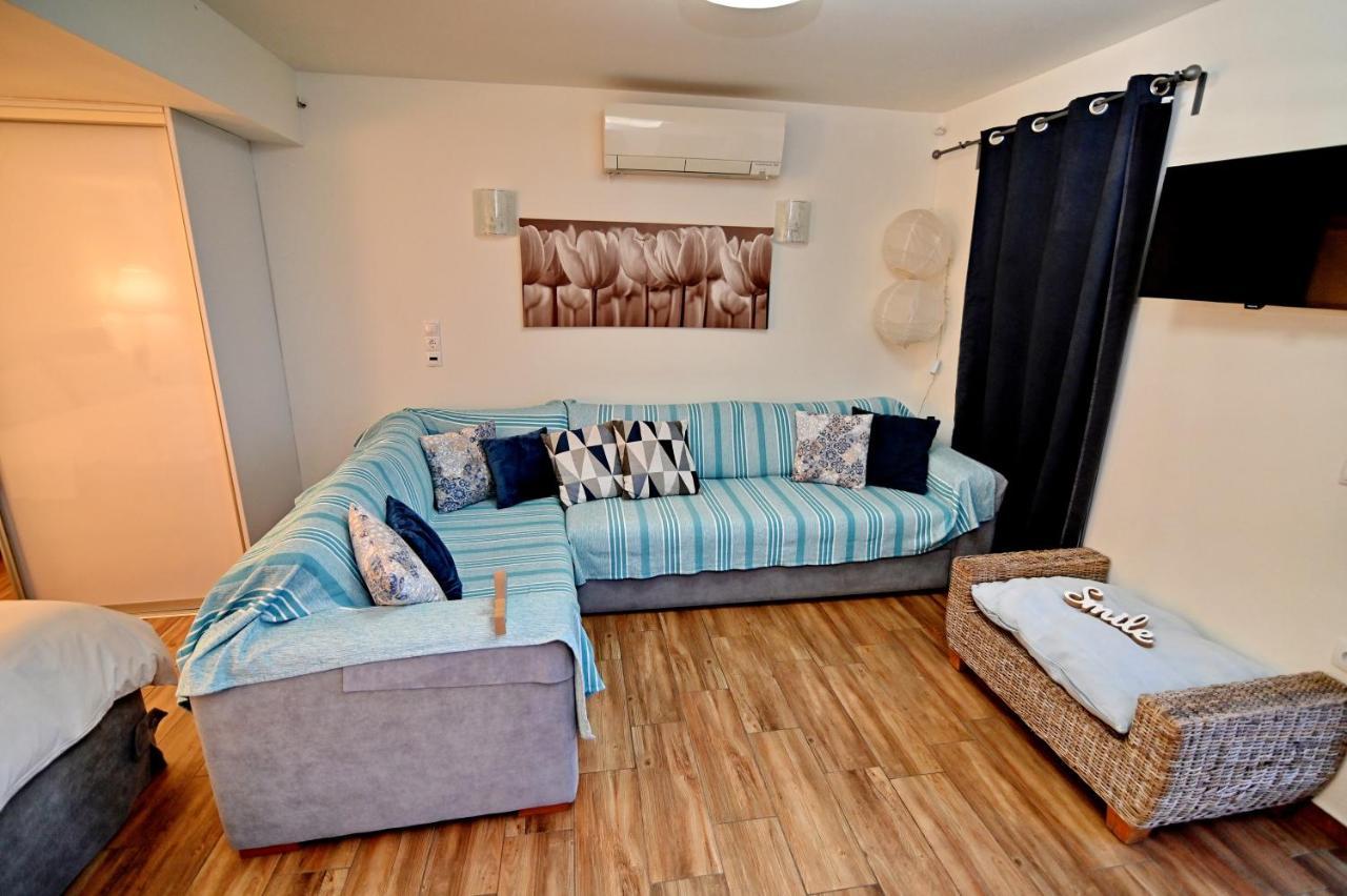 Kalamata Suites By 'Elite' ภายนอก รูปภาพ